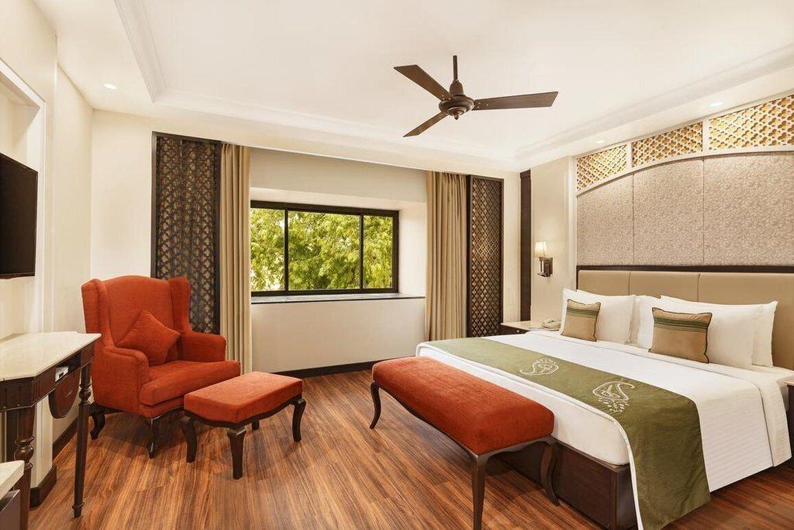 La Place Sarovar Portico Lucknow Exterior foto